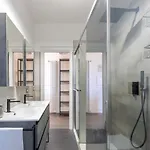 Sunset Apartment *